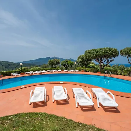 Gli Aloe Biodola - Trilocale Con Piscina דירה *