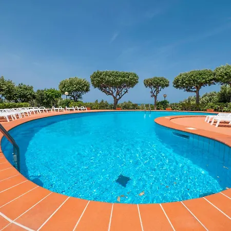 Apartment Gli Aloe Biodola - Trilocale Con Piscina