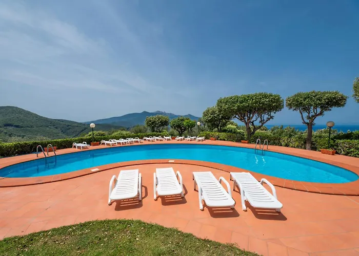 Gli Aloe Biodola - Trilocale Con Piscina דירה *